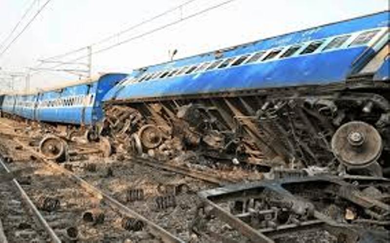 भारतमा रेल दुर्घटना ५ को मृत्यु, ३५ जना घाइते