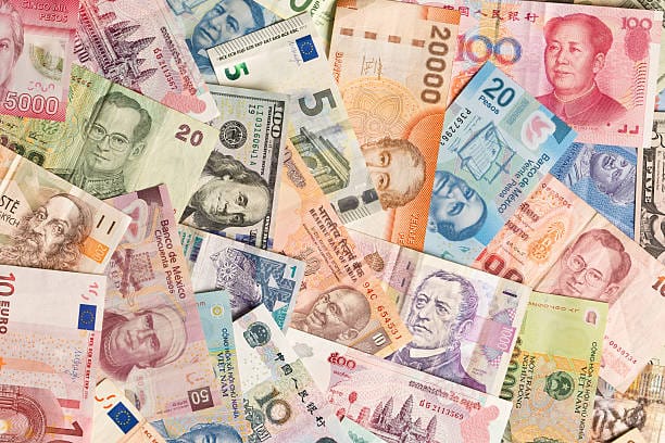 नेपाली रुपैयाँ कमजोर, डलर उचाइमा