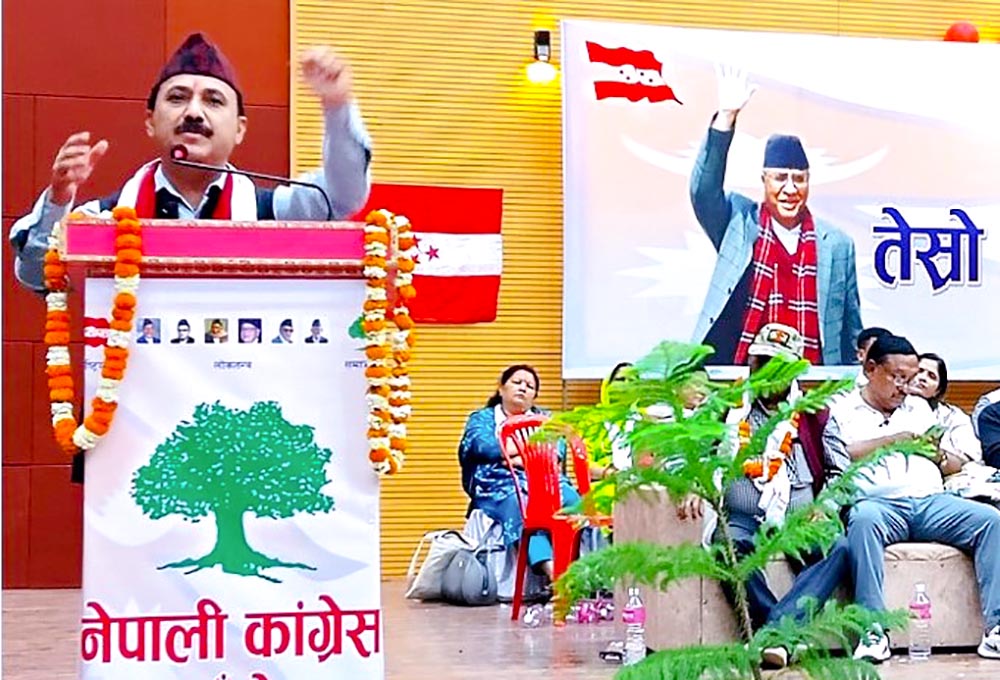 bishow-prakash-sharma हिंसात्मक आन्दोलन गरेर राजसंस्था फर्किदैन– कांग्रेस महामन्त्री शर्मा